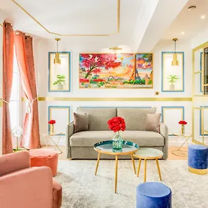 Luxury 4 Bedrooms 3 Bathrooms - Louvre Appartement